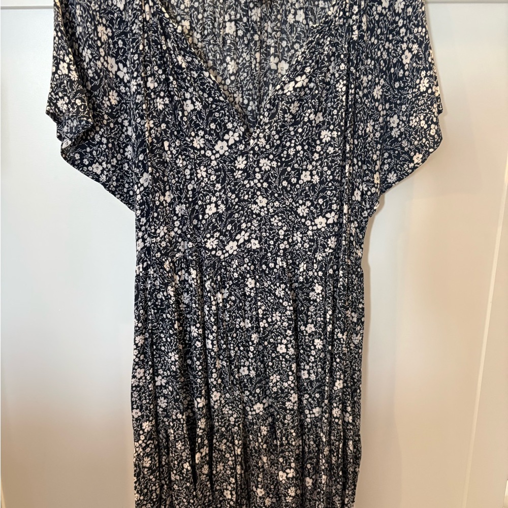 Knox Rose Navy and White Floral Midi Dress